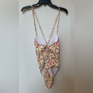 VICTORIA’S SECRET Yellow Floral One-Piece Swimsuit